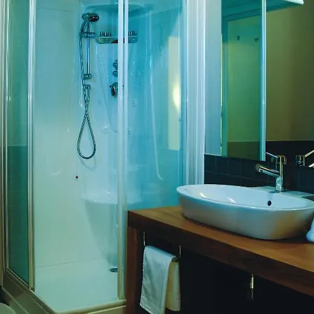 San Lorenzo Si Alberga