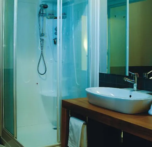 San Lorenzo Si Alberga