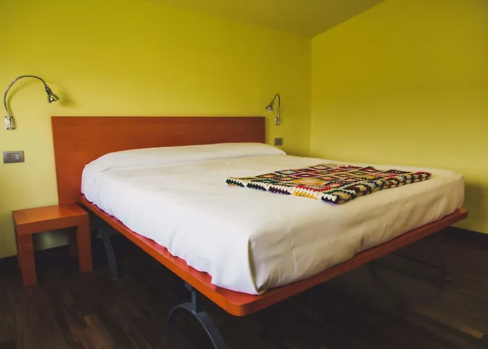 San Lorenzo Si Alberga 3* קמיליאטלו סילאנו